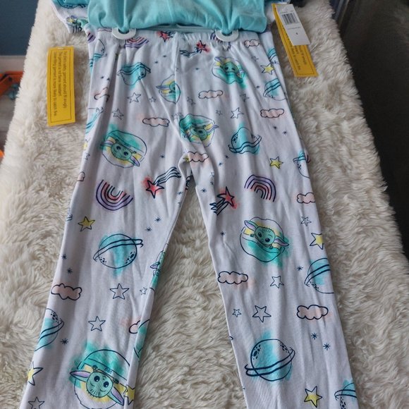 3/$30 4- Piece Disney Star Wars Mandalorian Baby Yoda Cotton Pajama Set - Picture 4 of 14